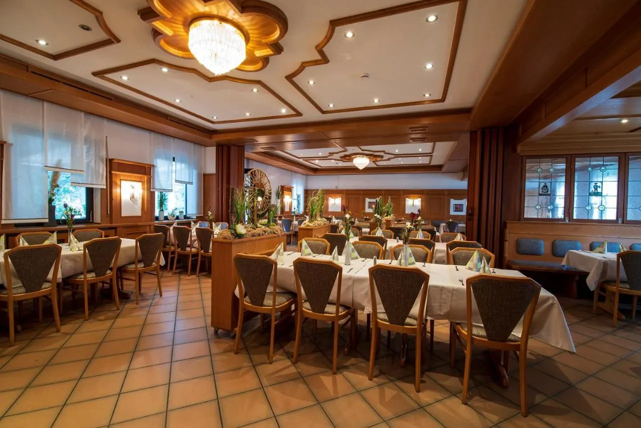 Landhotel Seerose Langenzenn 3*,