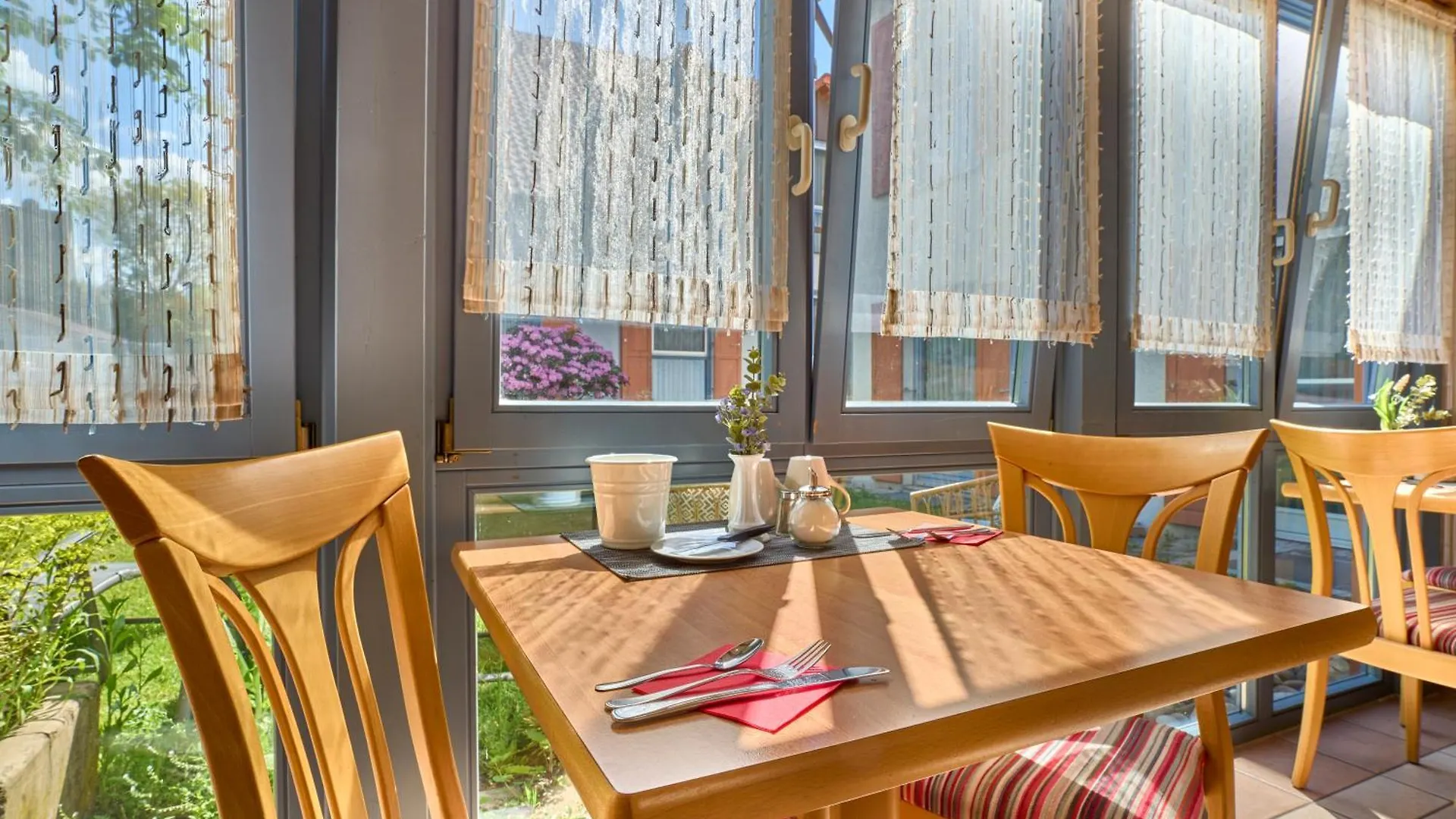 Landhotel Seerose Langenzenn Hotel